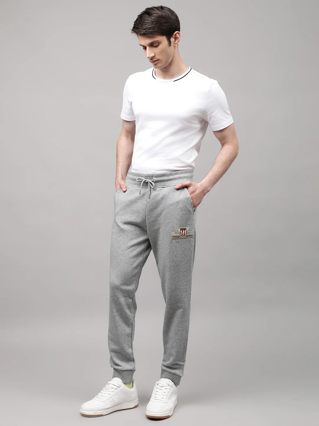 Gant Men Grey Solid Cotton Jogger - Image 5