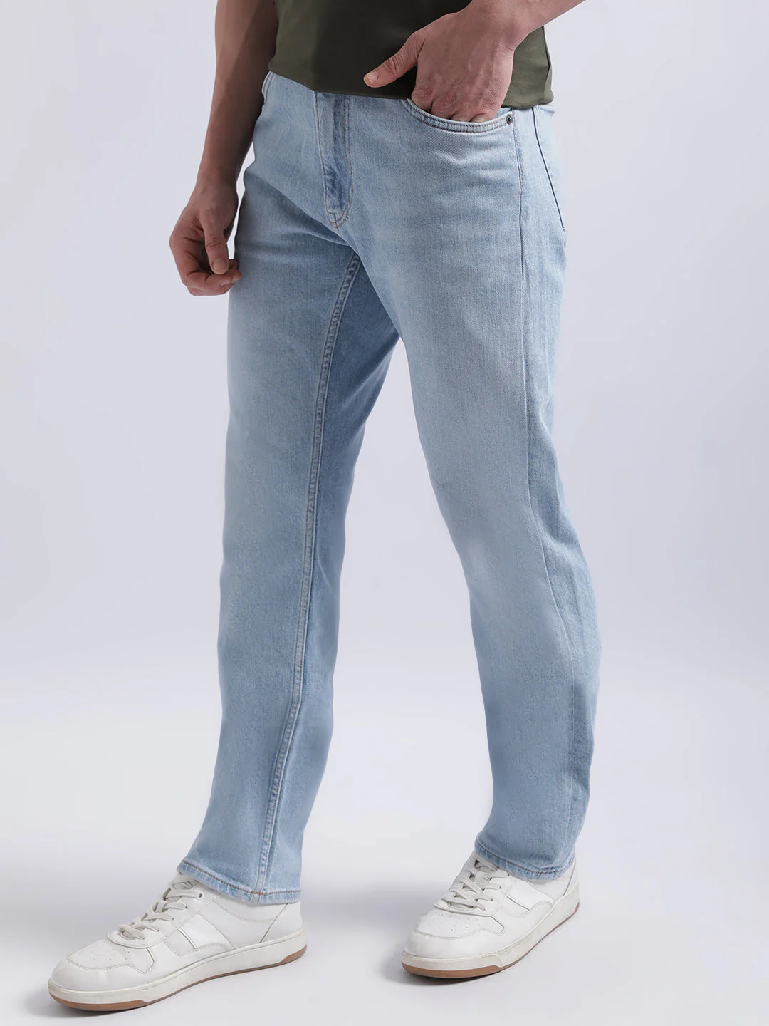 Gant Men Mid-Rise Heavy Fade Clean Look Jeans - Image 5