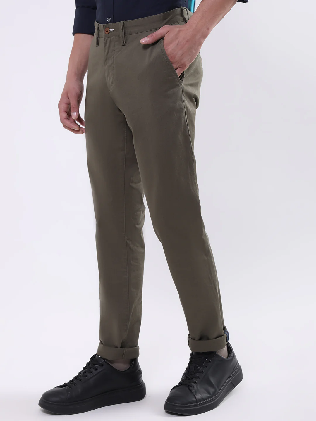 Gant Men Mid-Rise Smart Slim Fit Cotton Chinos Trouser - Image 2
