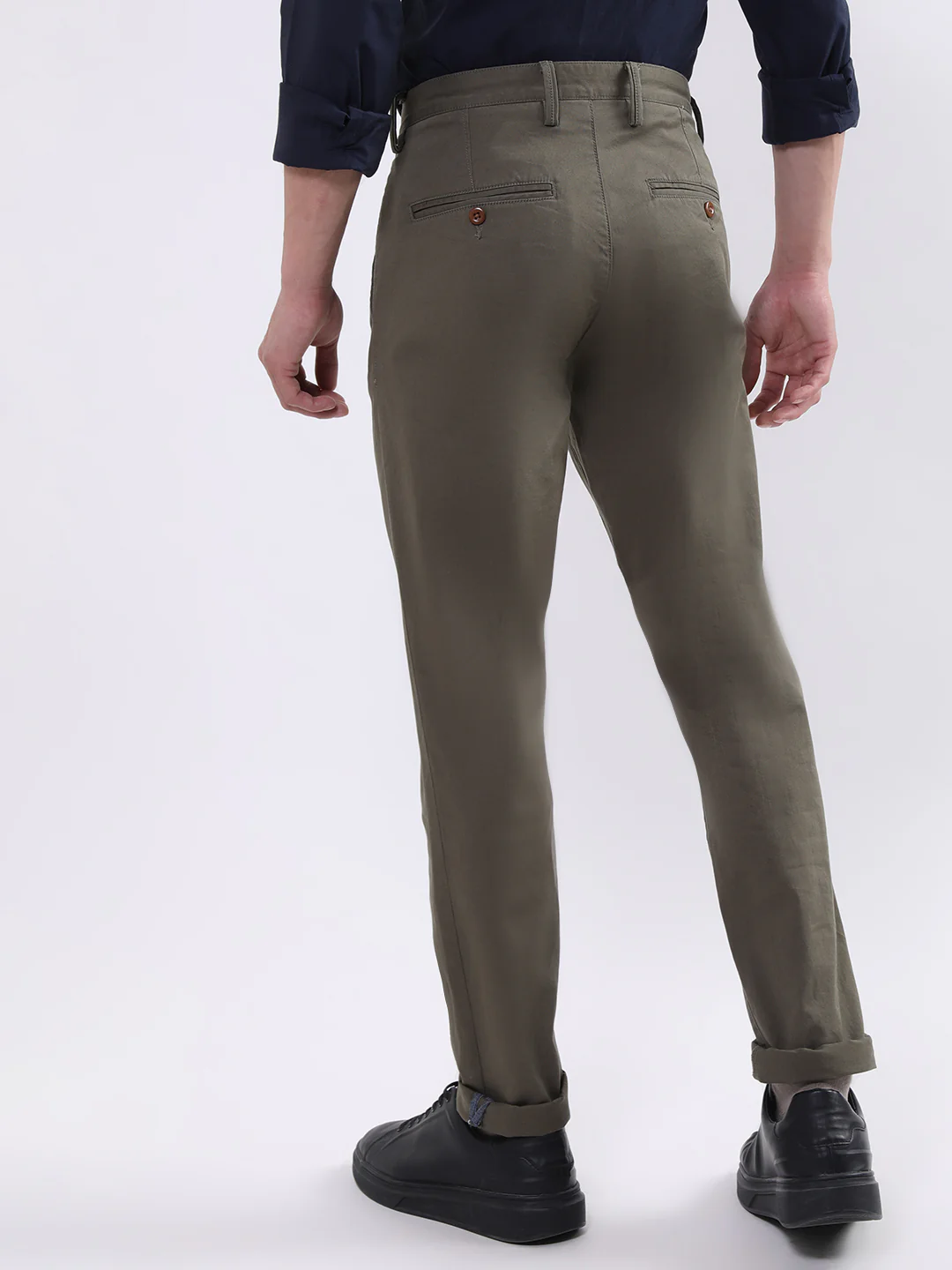 Gant Men Mid-Rise Smart Slim Fit Cotton Chinos Trouser - Image 4