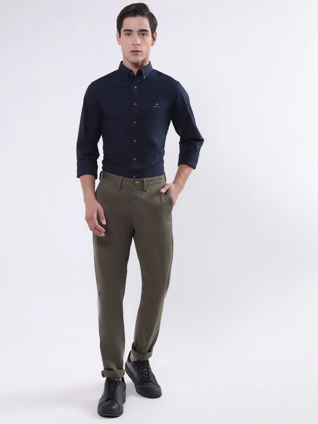 Gant Men Mid-Rise Smart Slim Fit Cotton Chinos Trouser - Image 5
