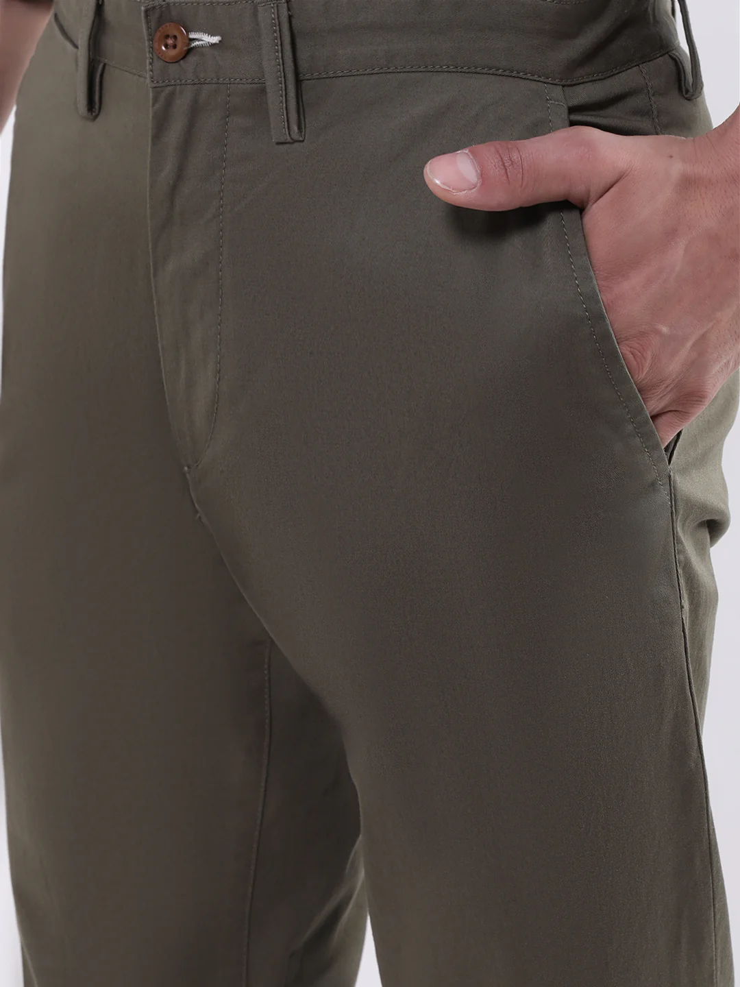 Gant Men Mid-Rise Smart Slim Fit Cotton Chinos Trouser - Image 6