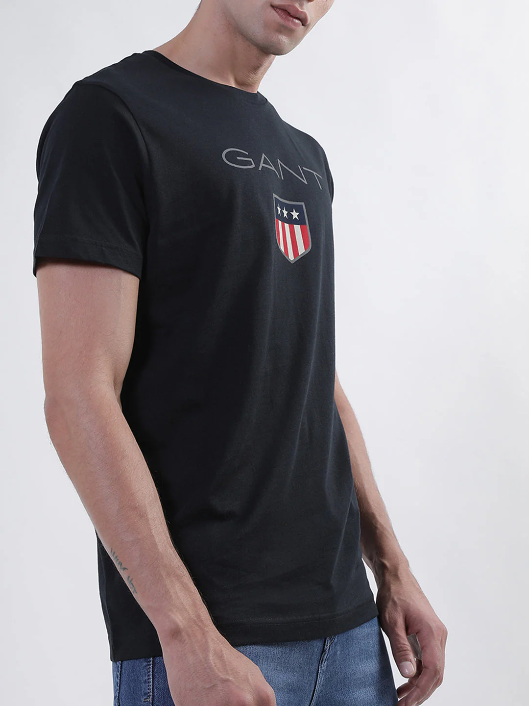 Gant Black Logo Regular Fit Tshirt - Image 4