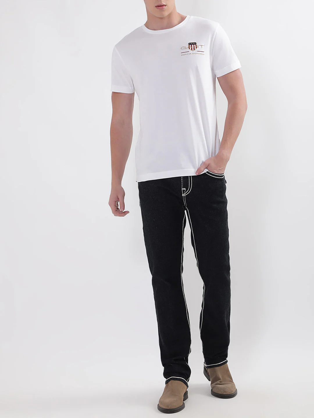 Gant White Archive Shield Regular Fit Tshirt - Image 5