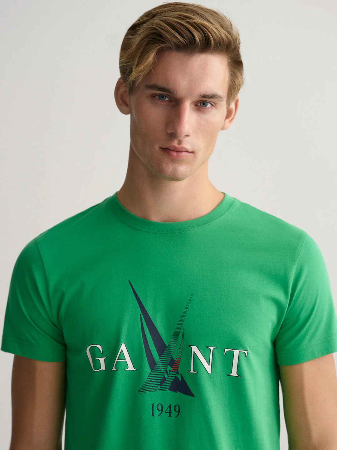 Gant Green Sail Logo Regular Fit Tshirt - Image 4