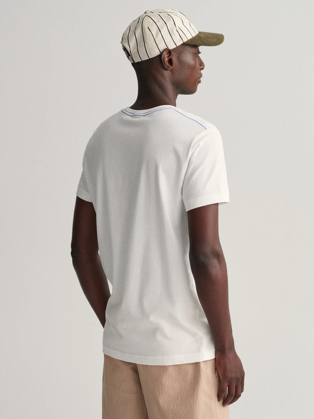 Gant White Contrast Logo Regular Fit Tshirt - Image 2