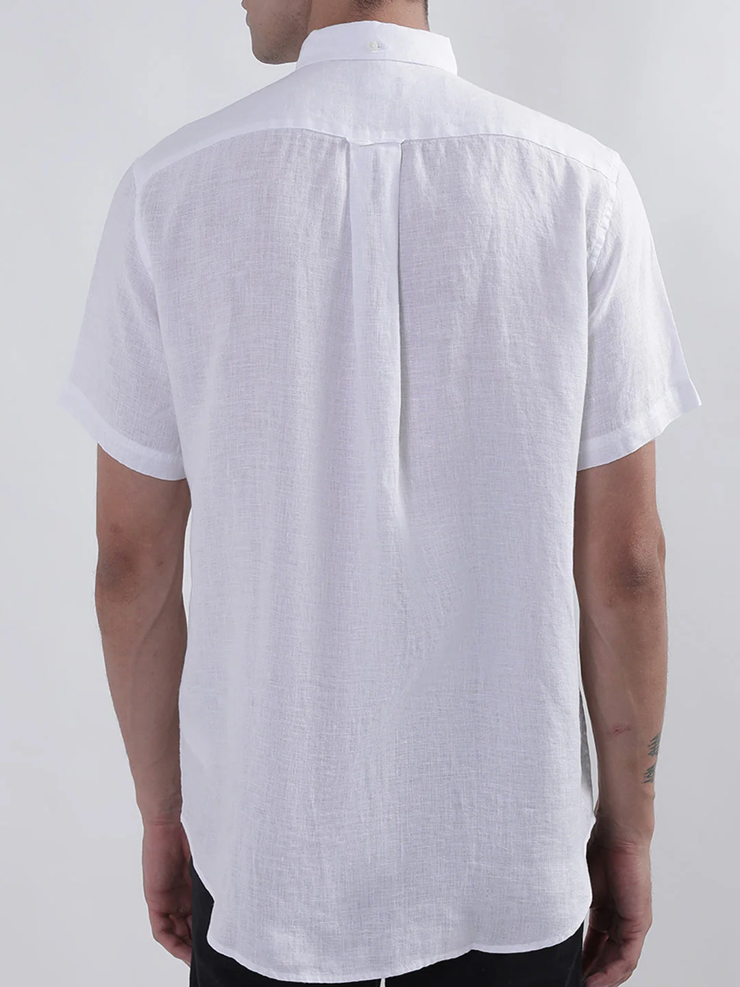 Gant Men White Regular Fit Solid Linen Shirt - Image 4