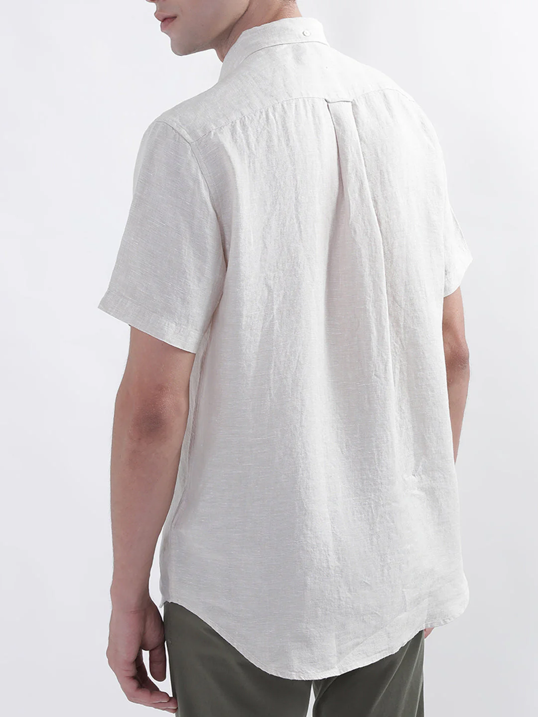 Gant Men Beige Regular Fit Solid Linen Shirt - Image 4