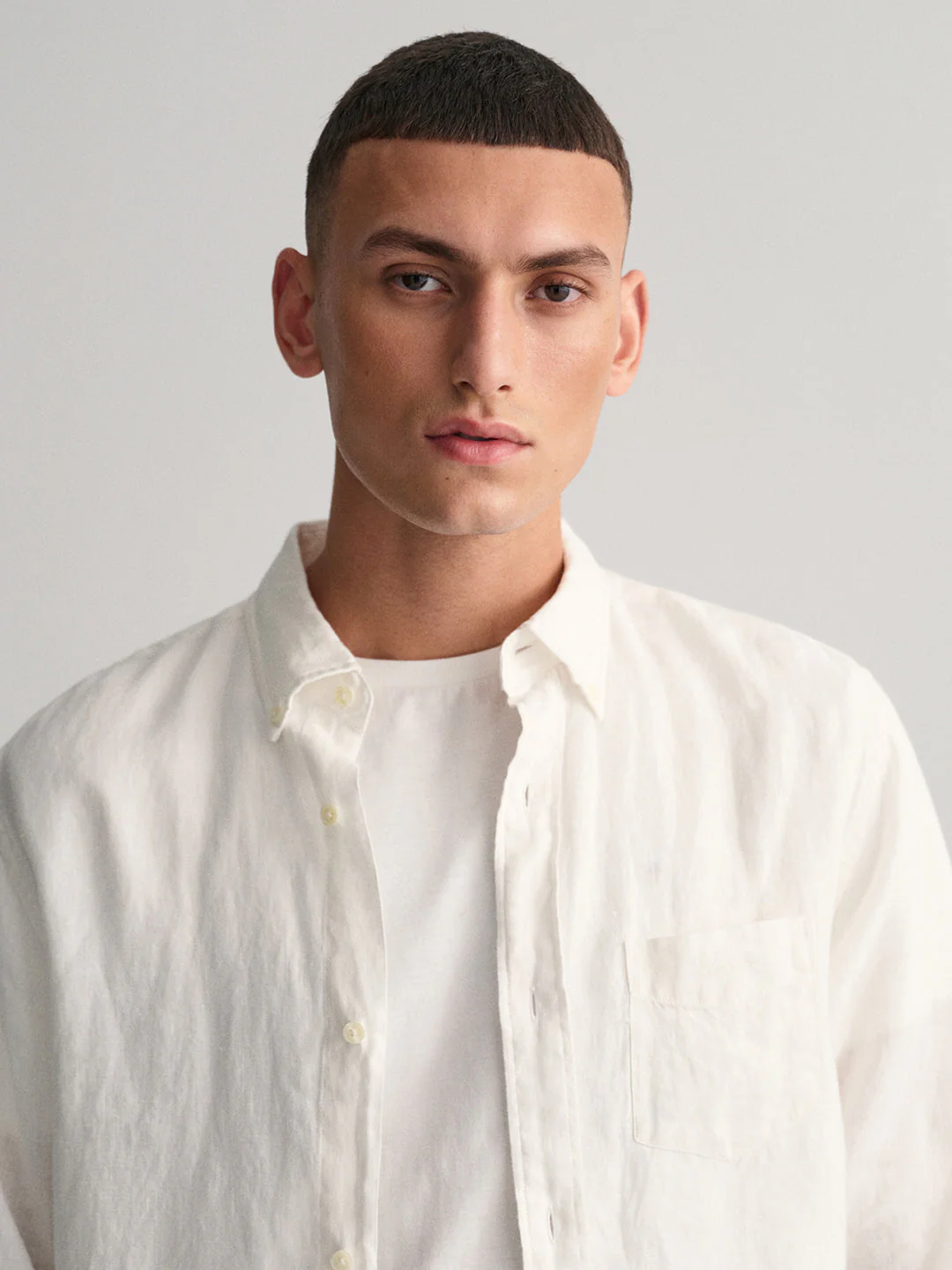 Gant Men White Regular Fit Solid Linen Shirt - Image 5