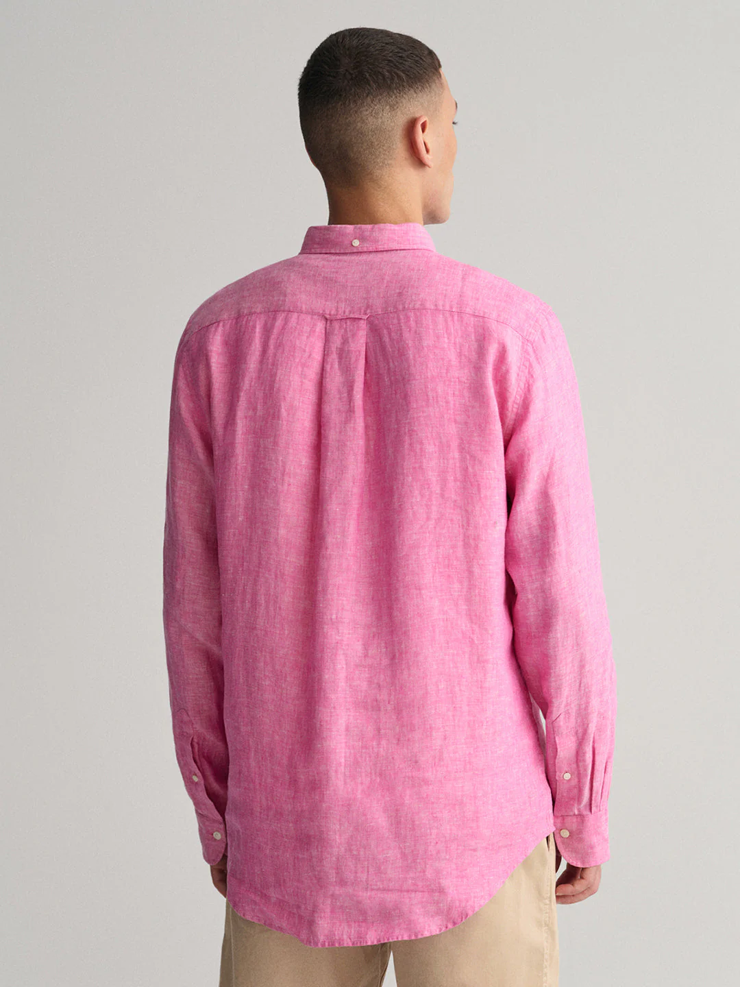 Gant Men Pink Regular Fit Solid Linen Shirt - Image 2