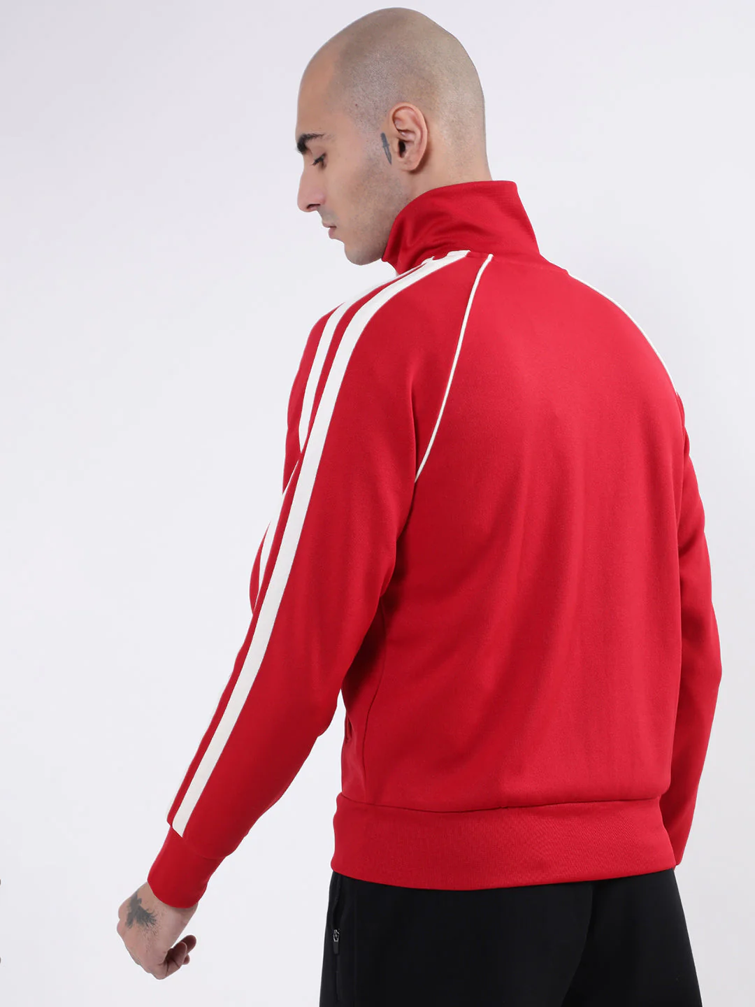 Gant Men Red Solid Hooded Sweatshirt - Image 2