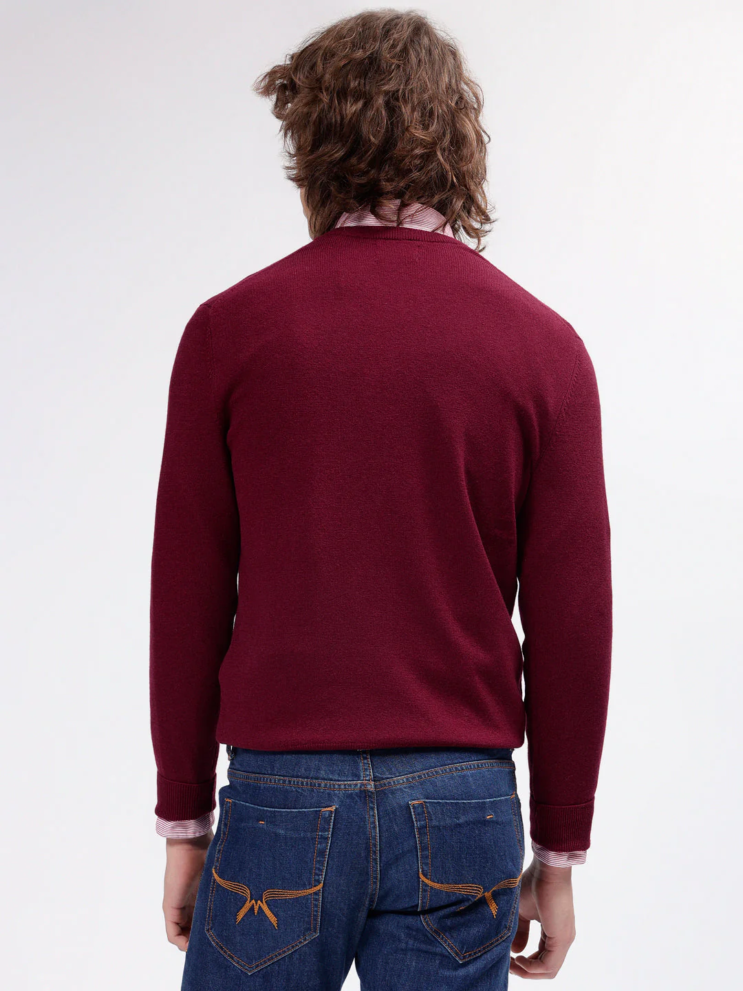 Gant Men Red Solid V Neck Full Sleeves Sweater - Image 4