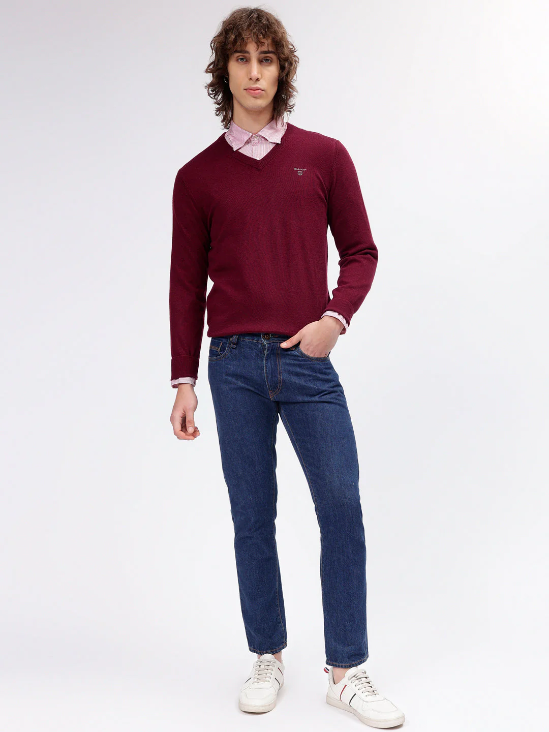 Gant Men Red Solid V Neck Full Sleeves Sweater - Image 5