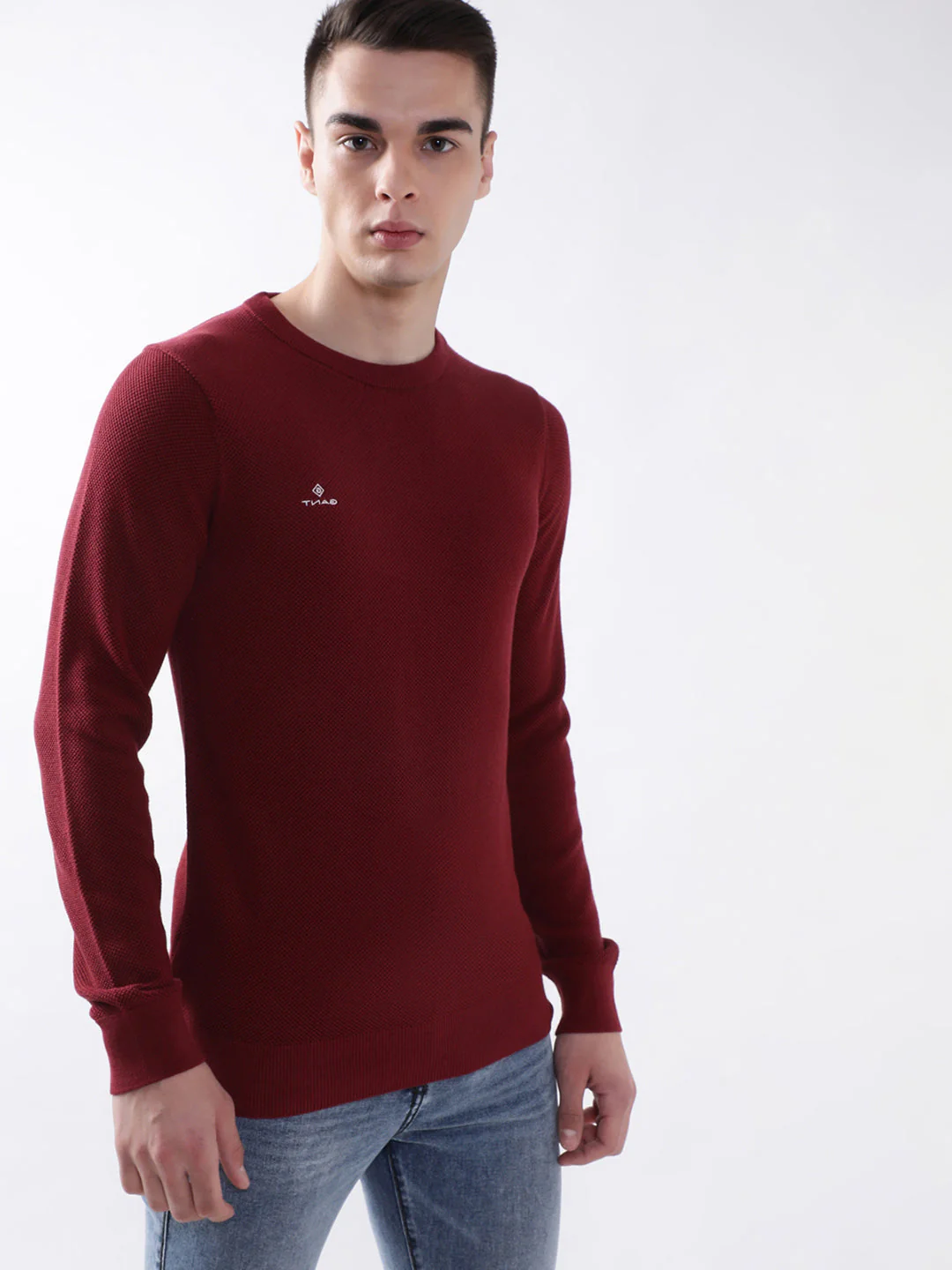 Gant Men Red Solid Round Neck Sweater - Image 4