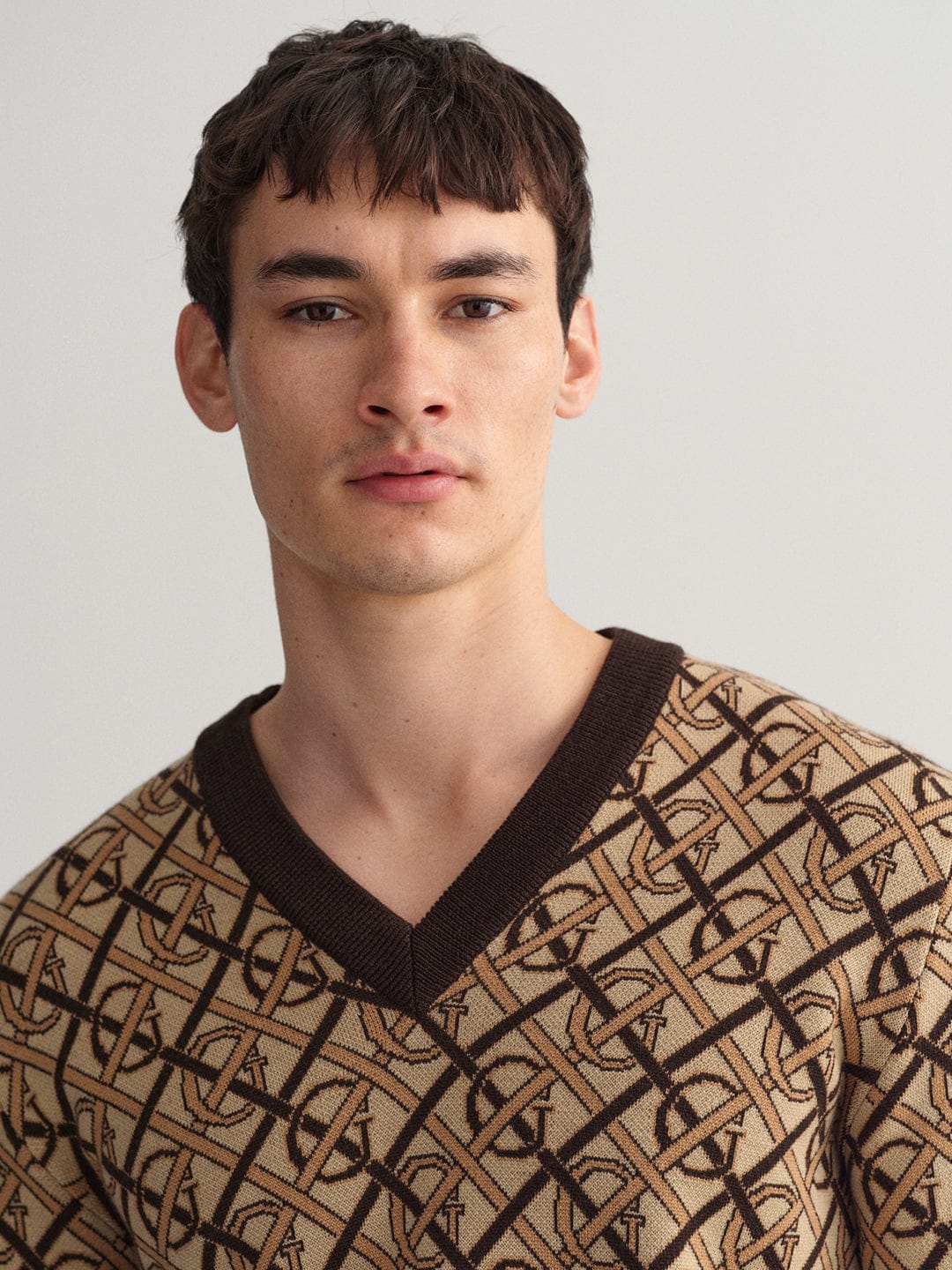 Gant Men V Neck Sweater - Image 2