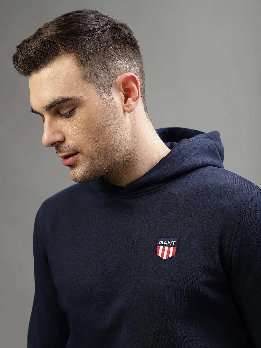 Gant Men Solid Hooded Full Sleeves Sweatshirt - Image 7
