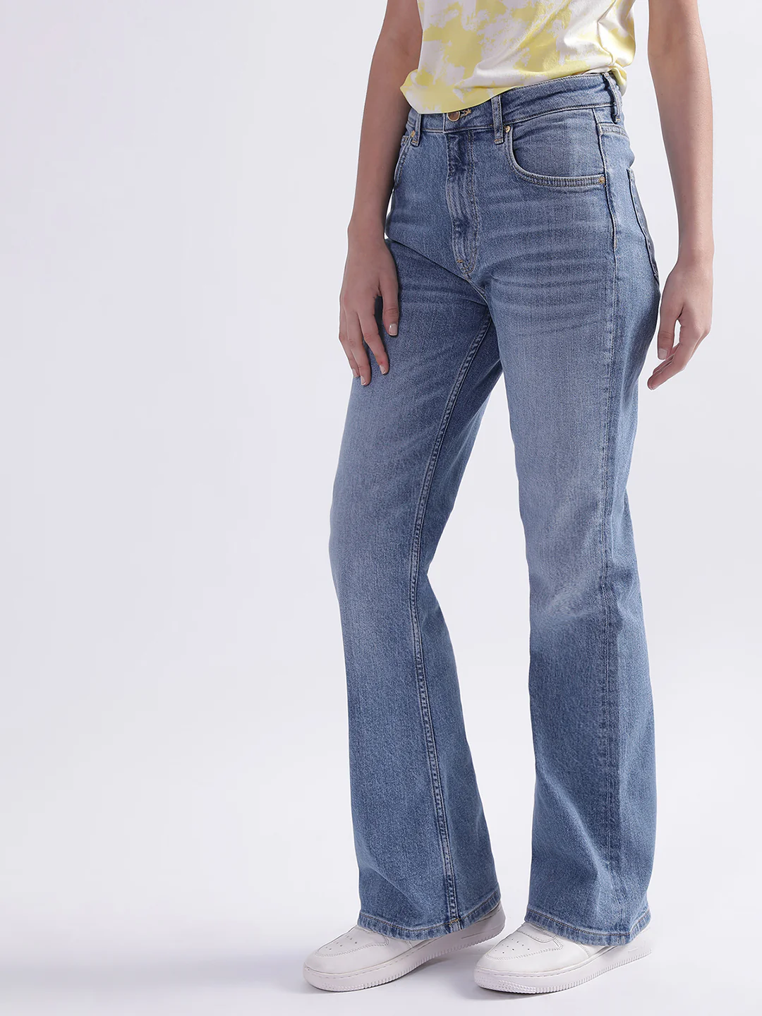Gant Women High-Rise Heavy Fade Jeans - Image 2