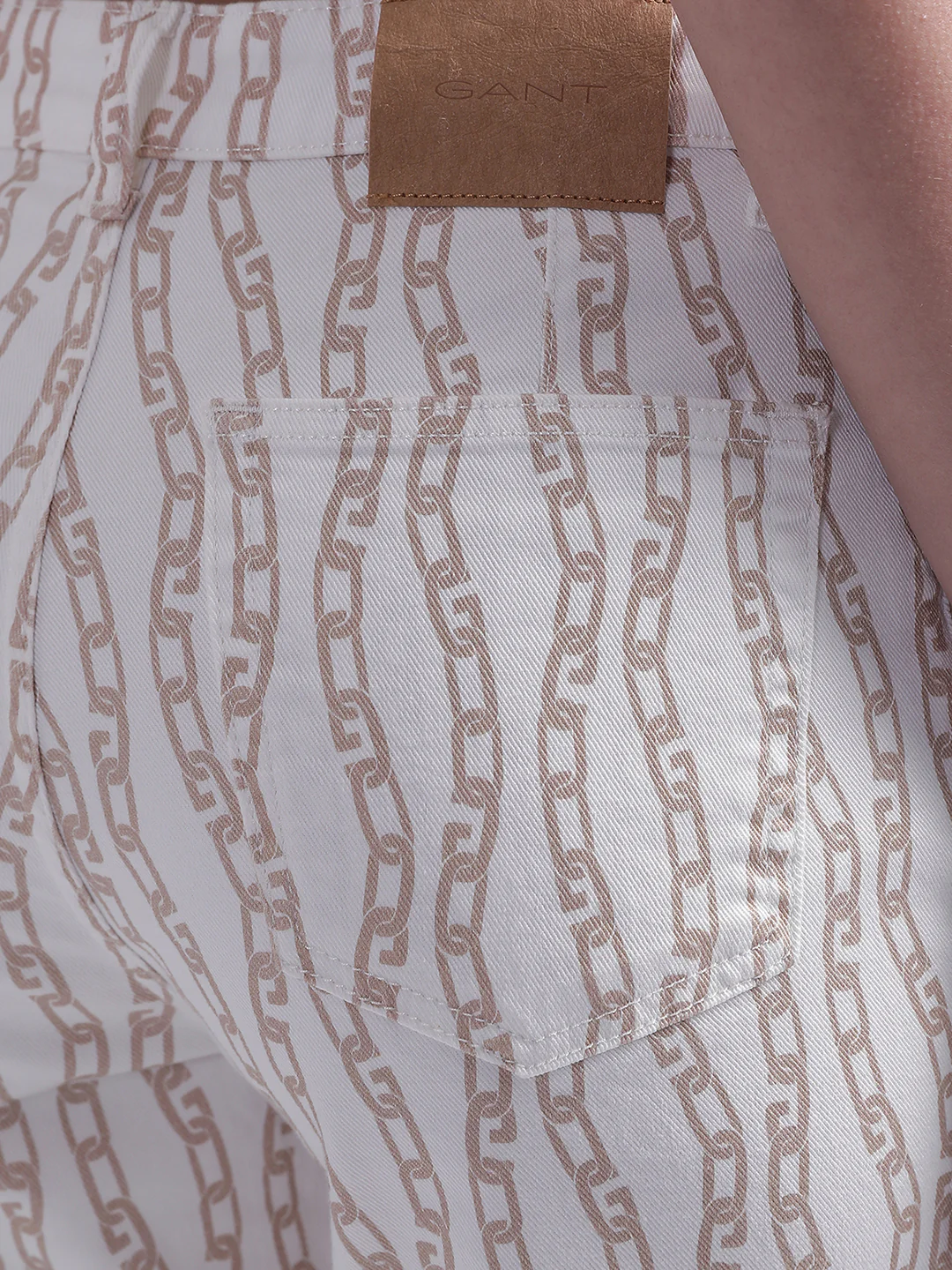 Gant Women Printed Cotton Jeans - Image 6
