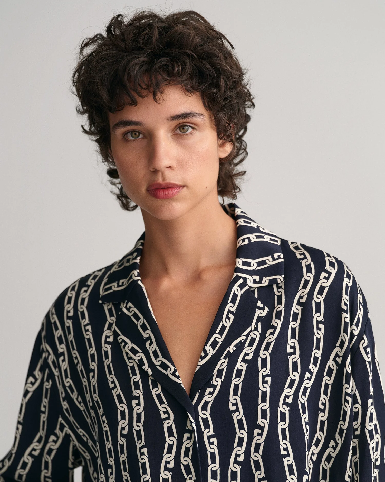 Gant Relaxed Abstract Printed Cuban Collar Casual Shirt - Image 4
