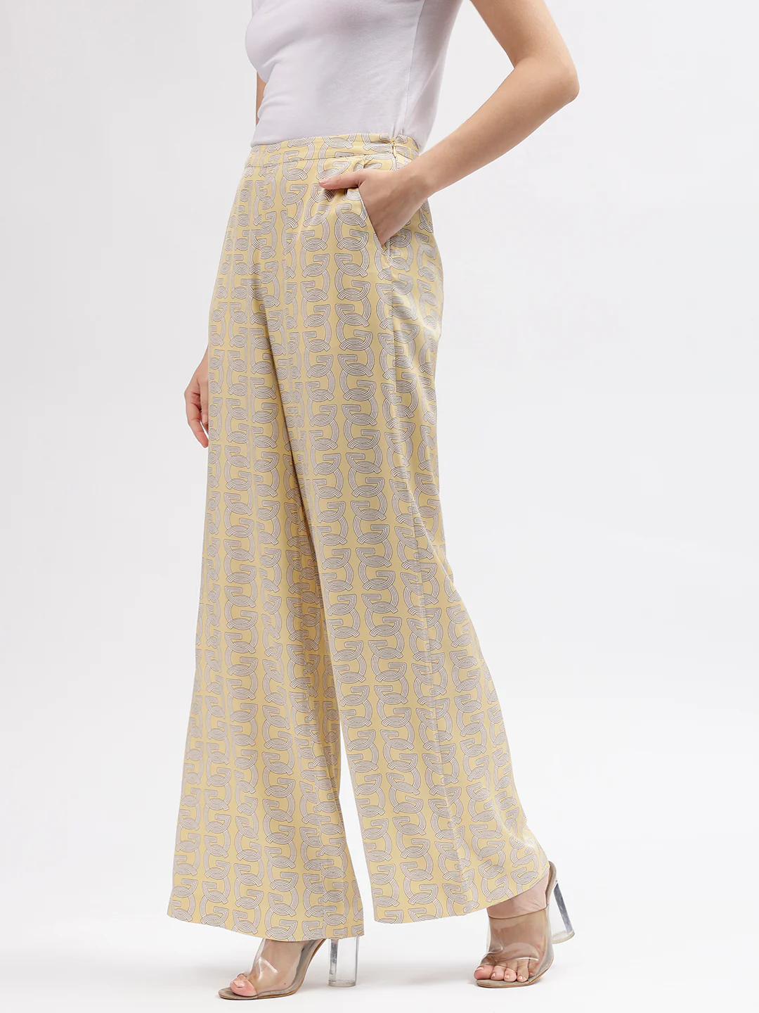 Gant Women Yellow Printed Regular Fit Mid-Rise Trouser - Image 2