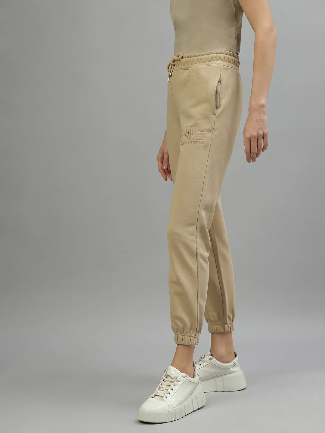 Gant Women Solid Regular Fit Track Pants - Image 3