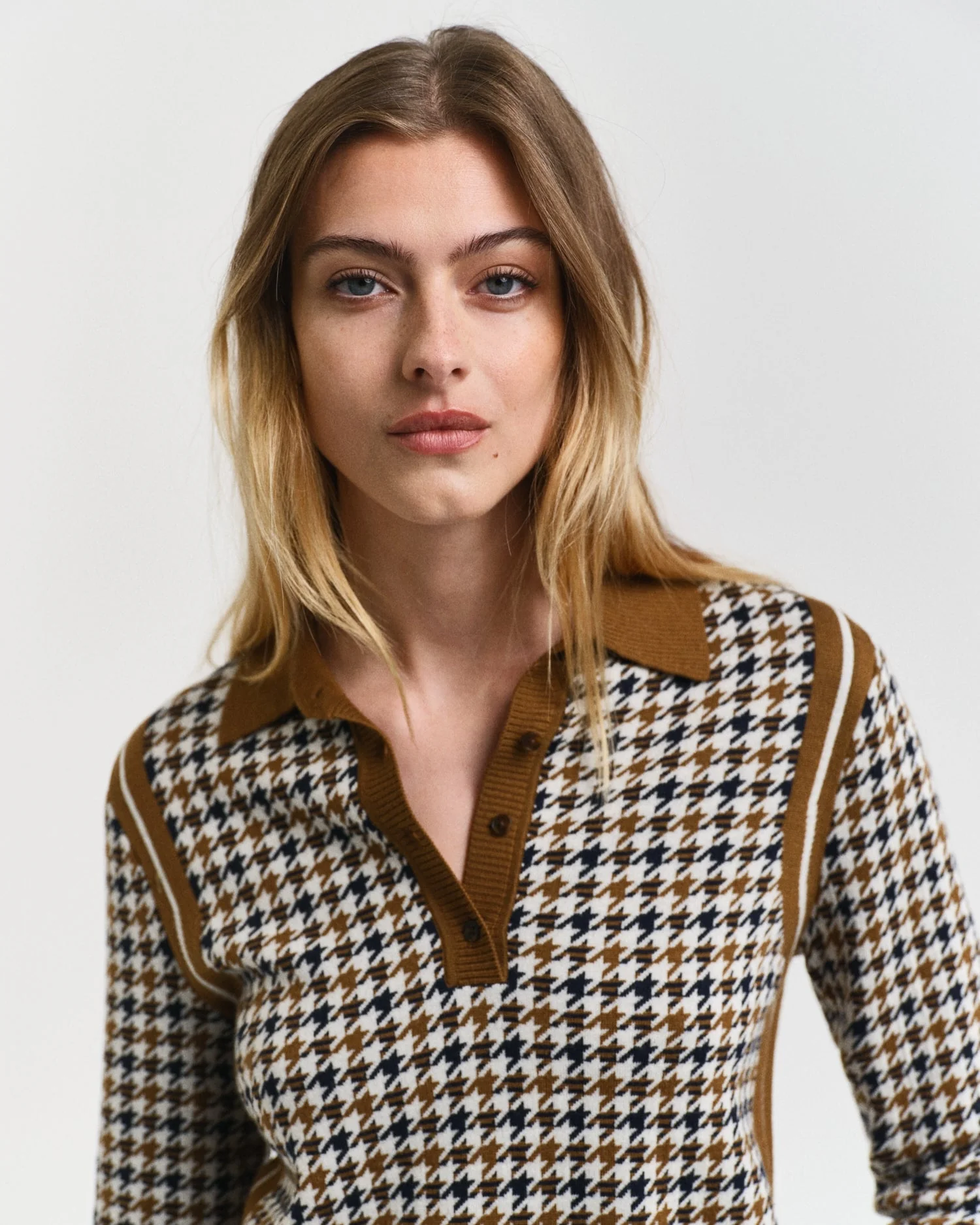Gant Women Brown Checked Collar Neck Full Sleeves Sweater - Image 3