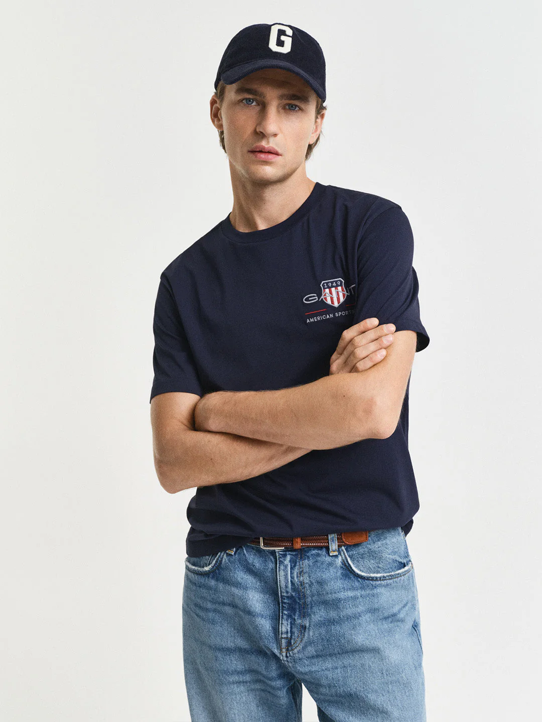 Gant Men Navy Blue Solid Regular Fit T-Shirt