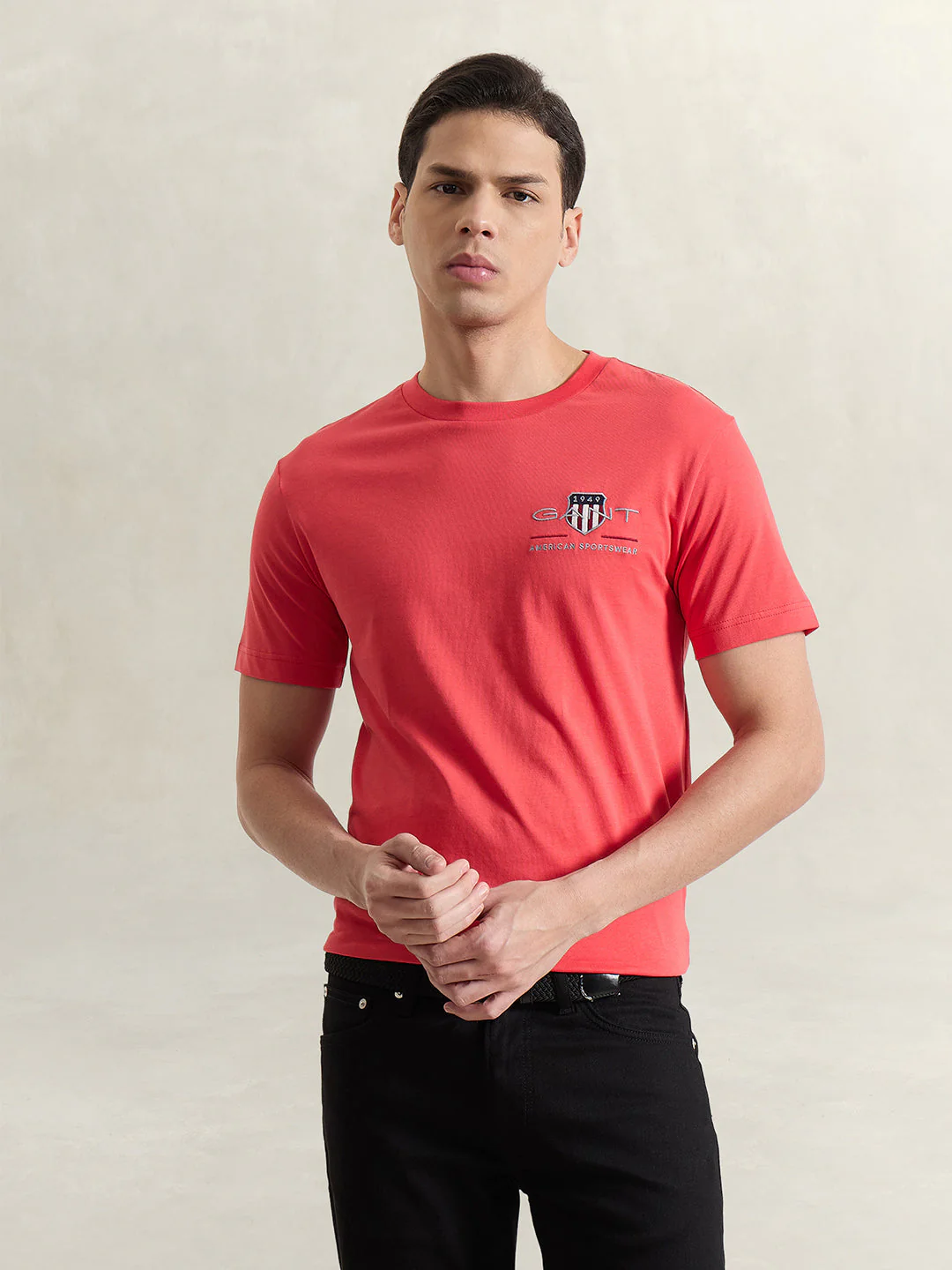 Gant Men Red Solid Regular Fit T-Shirt