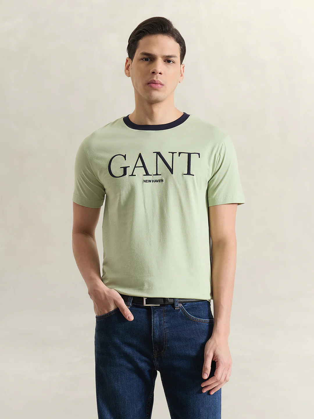 Gant Men Green Solid Regular Fit Pure Cotton T-Shirt