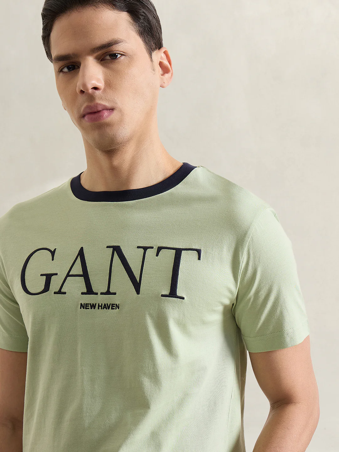 Gant Men Green Solid Regular Fit Pure Cotton T-Shirt - Image 2