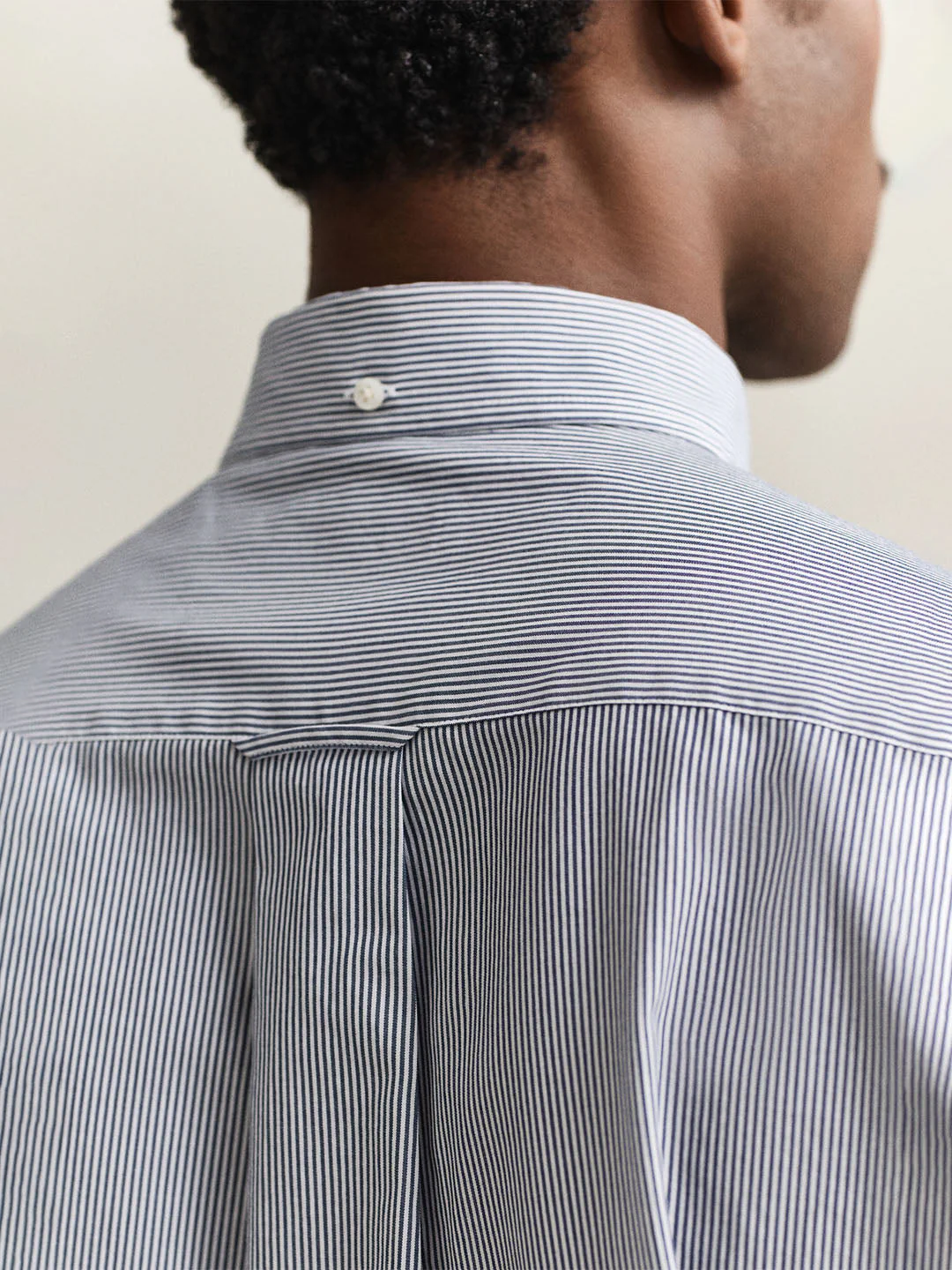 Gant Men Blue Striped Regular Fit Classic Poplin Shirt - Image 3