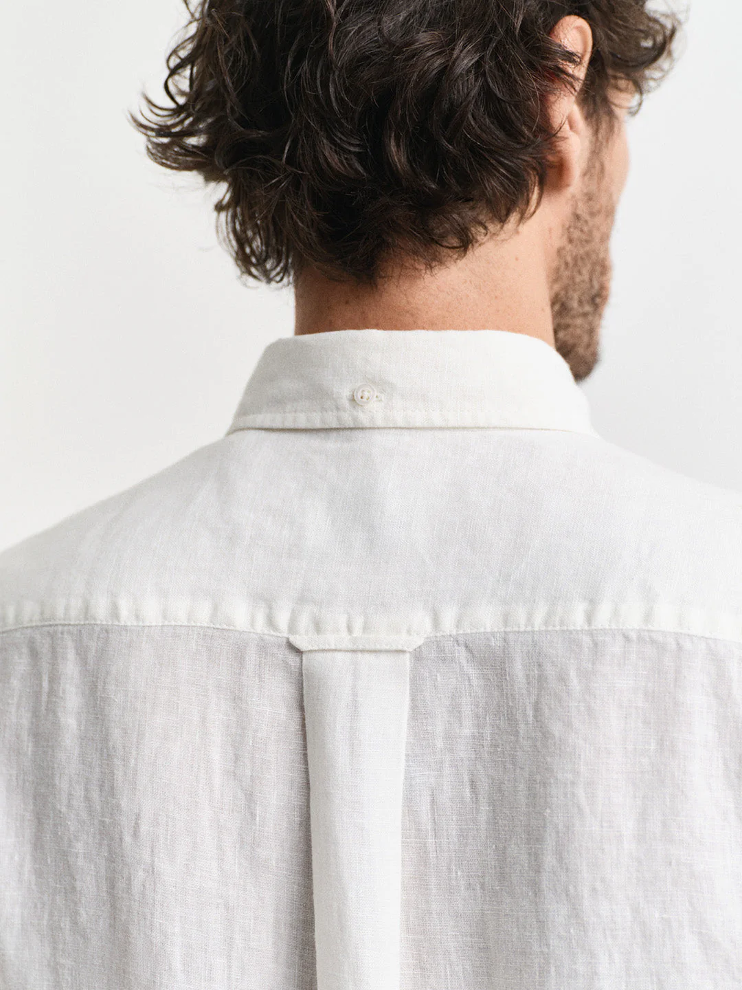 Gant Men White Solid Regular Fit Pure Linen Shirt - Image 5