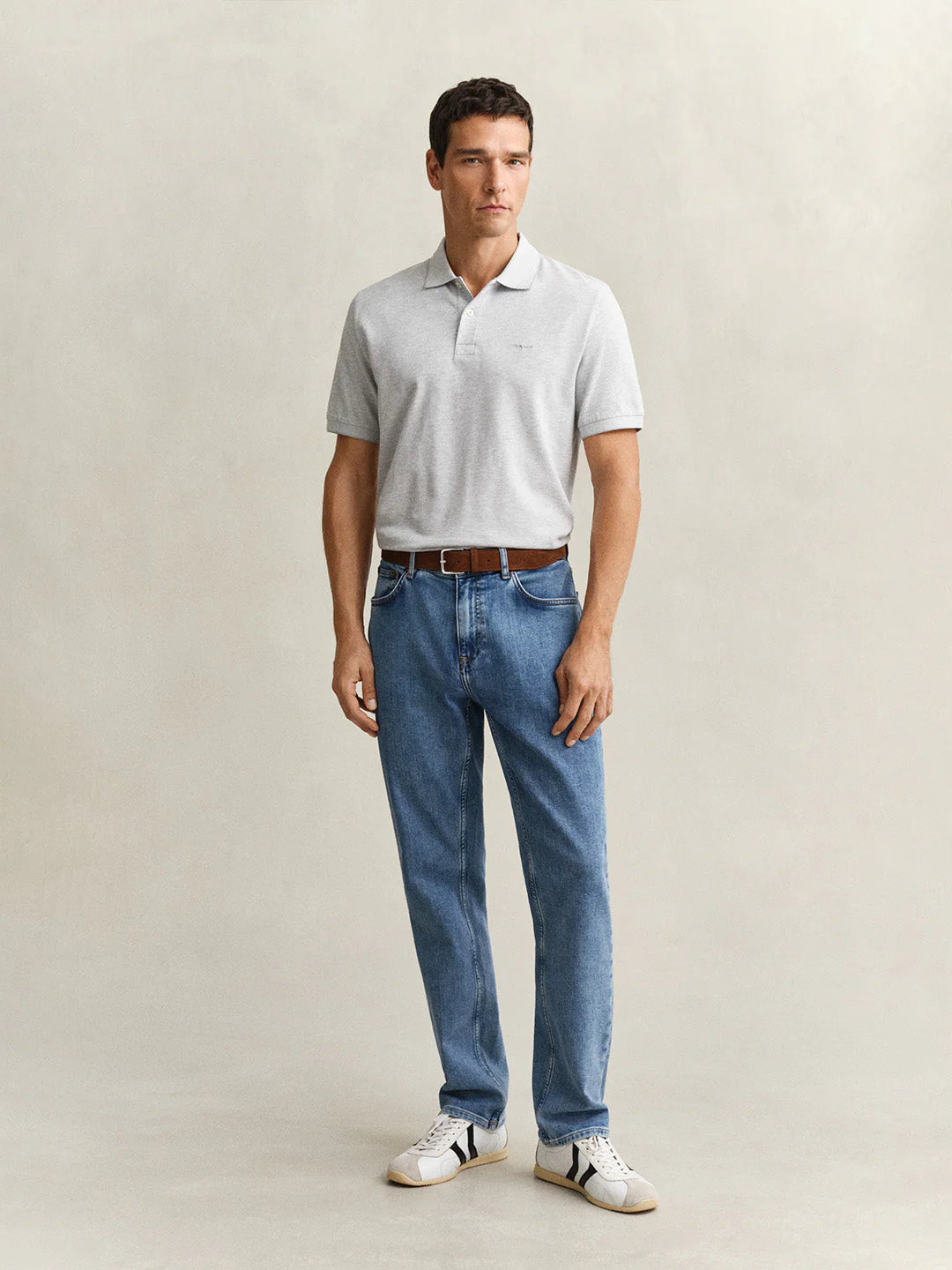 Gant Men Blue Solid Stretchable Regular Fit Jeans - Image 6