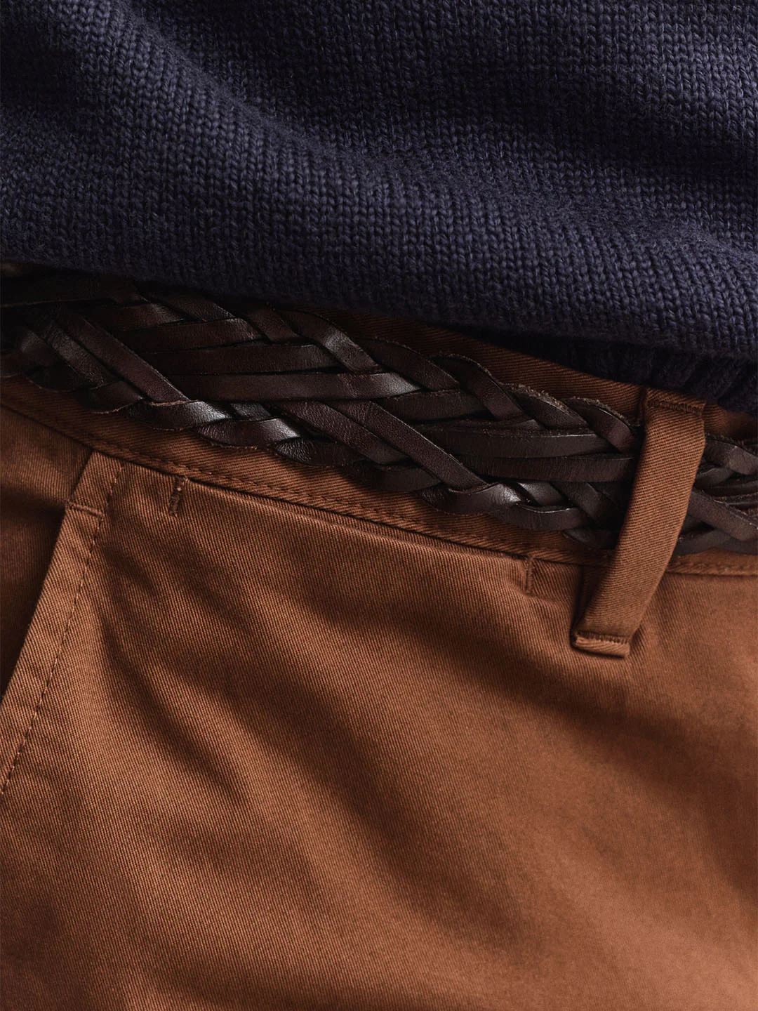 Gant Men Brown Solid Stretchable Slim Fit Trouser - Image 2