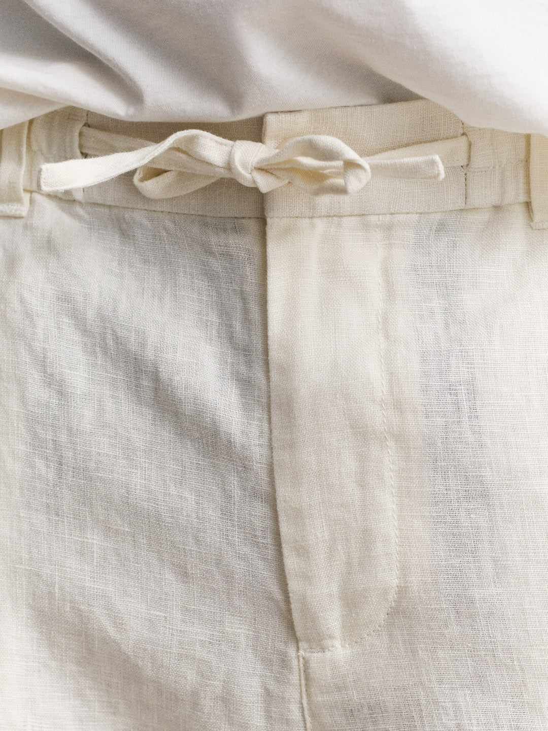 Gant Men Cream Solid Regular Fit Pure Linen Trouser - Image 2