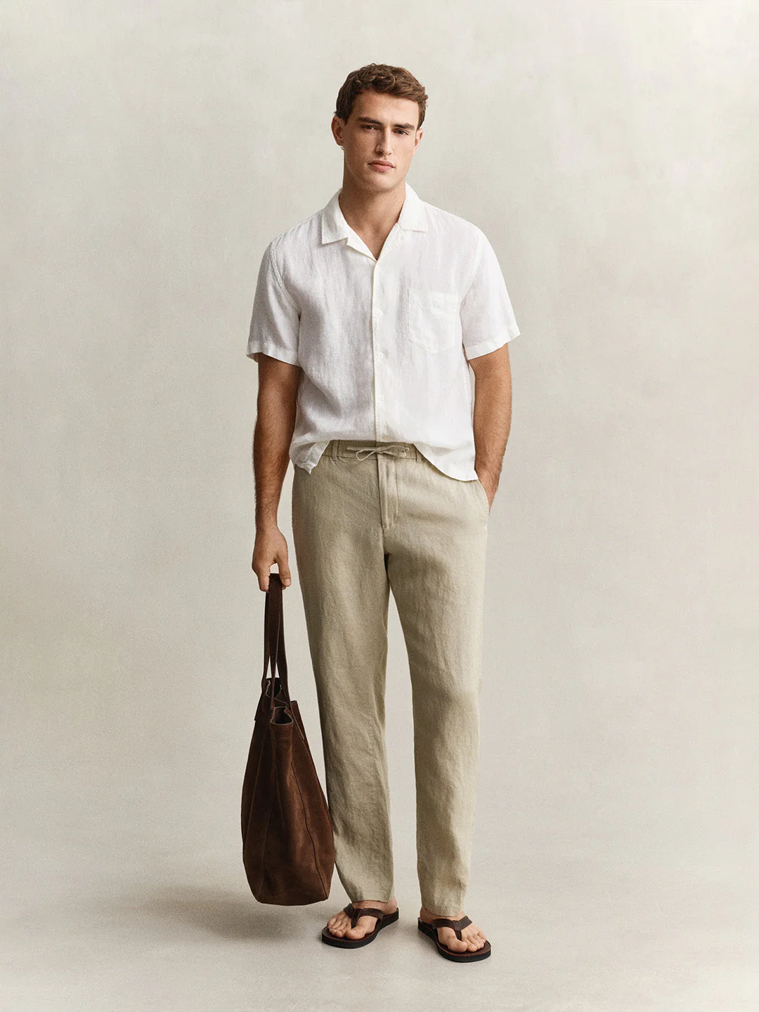 Gant Men Beige Solid Regular Fit Pure Linen Trouser - Image 4