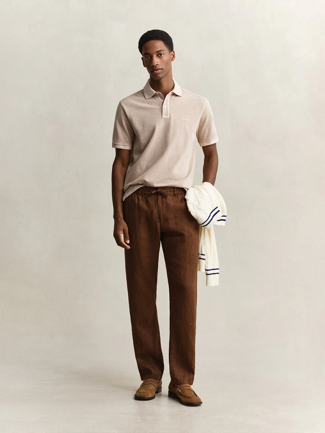 Gant Men Brown Solid Regular Fit Pure Linen Trouser - Image 4