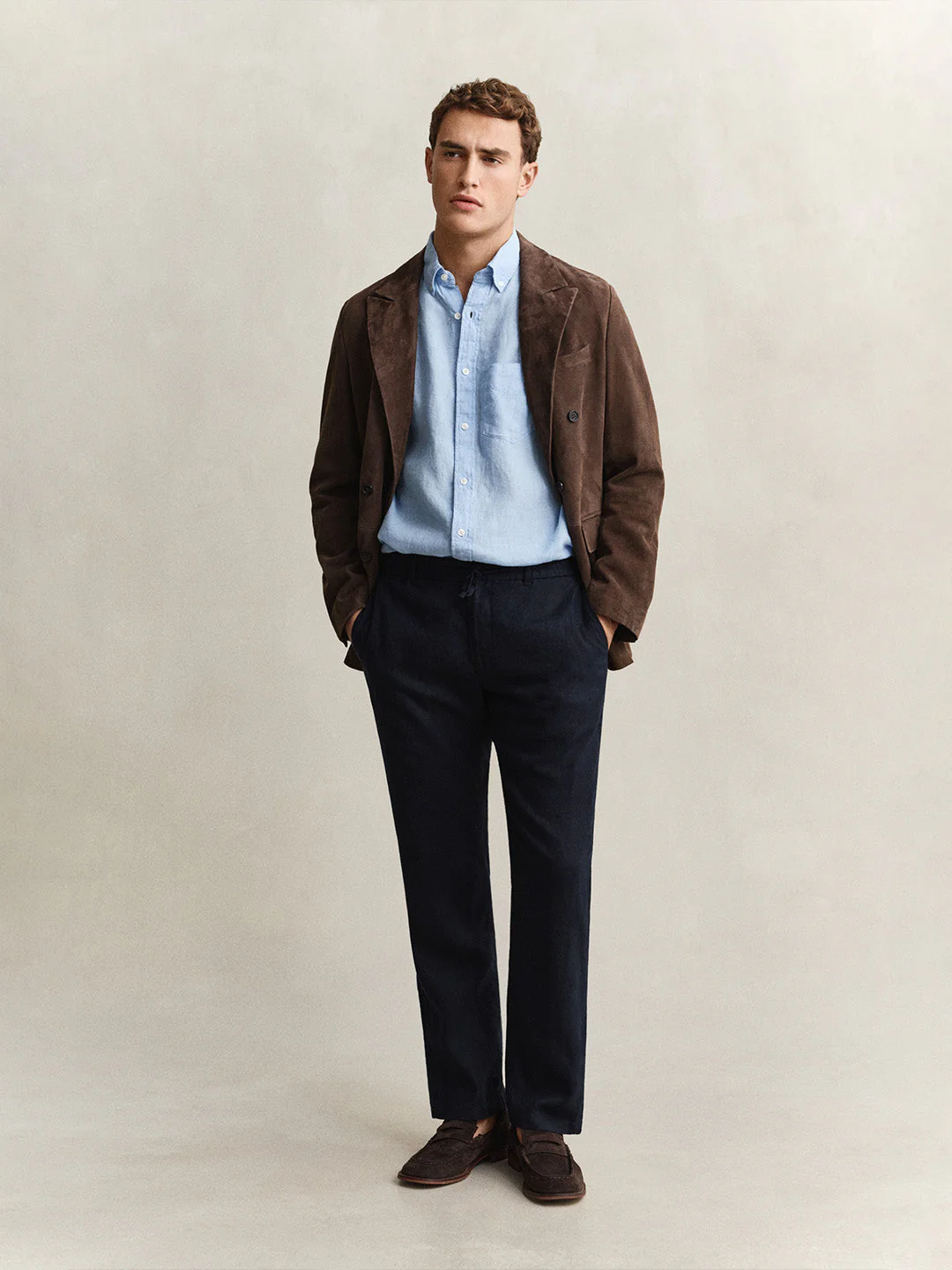 Gant Men Navy Blue Solid Regular Fit Pure Linen Trouser - Image 4