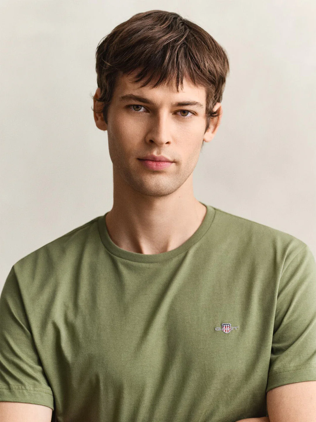 Gant Men Green Solid Regular Fit T-Shirt - Image 2