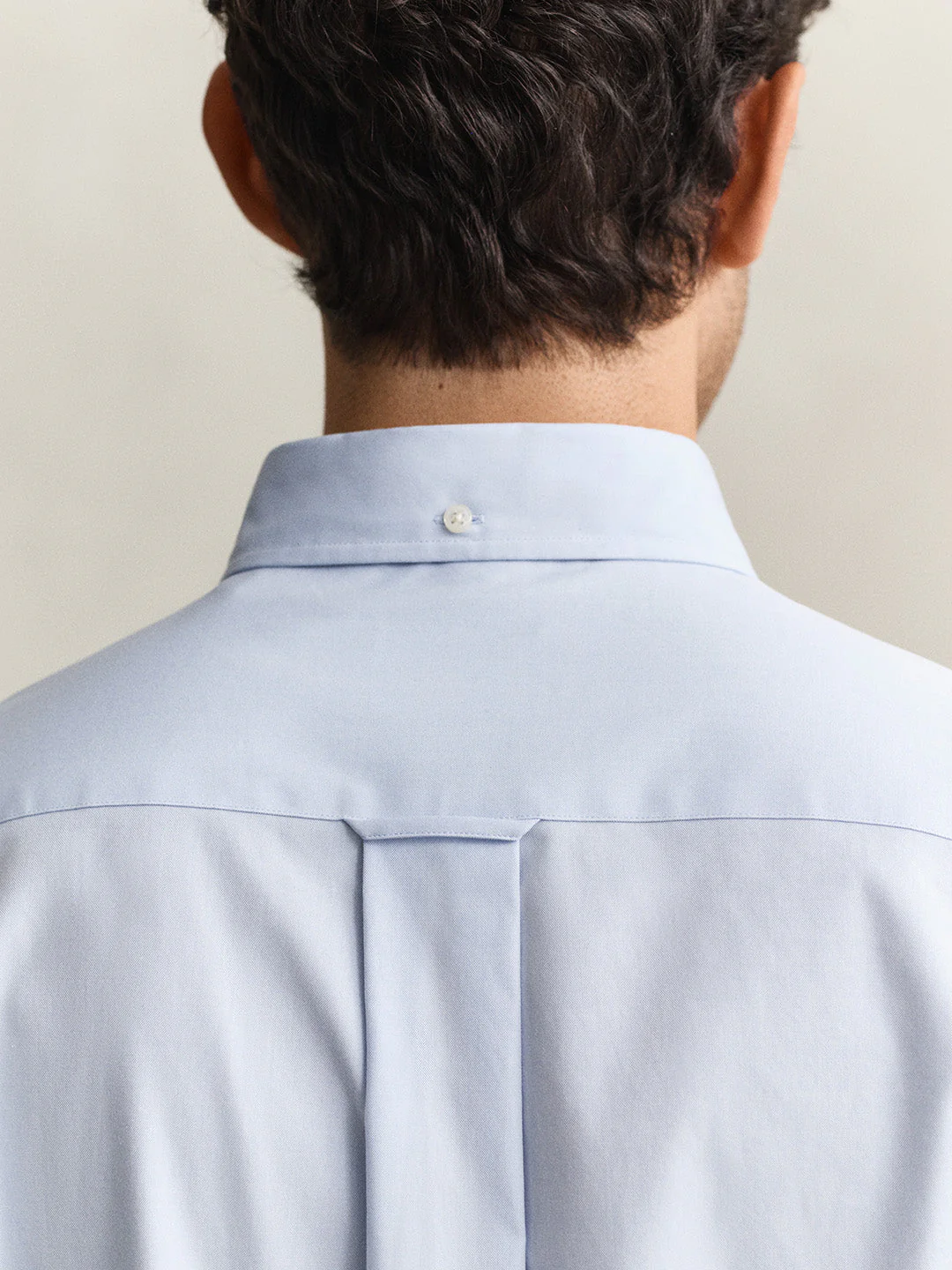 Gant Men Blue Solid Regular Fit Pinpoint Oxford Shirt - Image 2