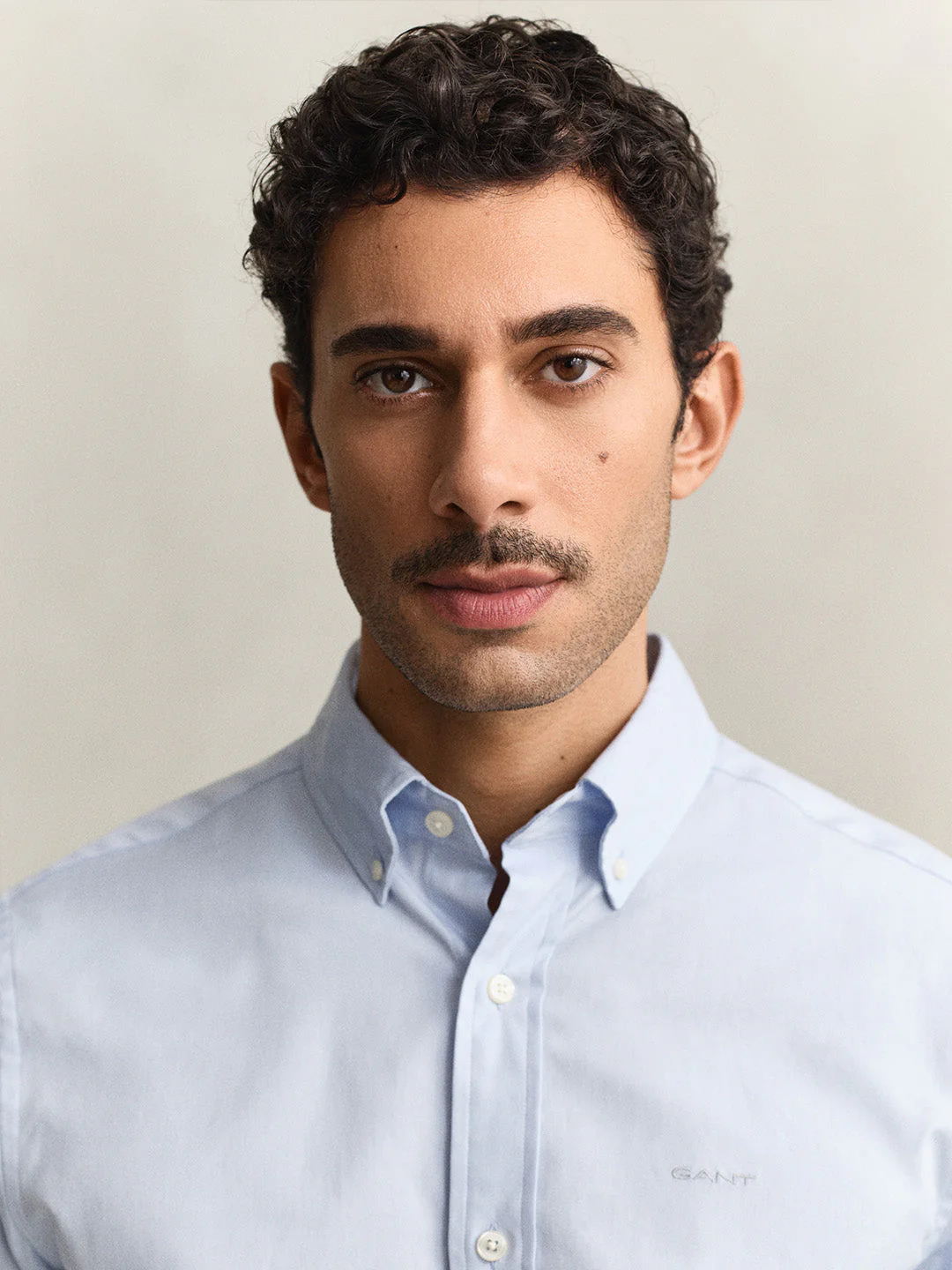 Gant Men Blue Solid Regular Fit Pinpoint Oxford Shirt - Image 3