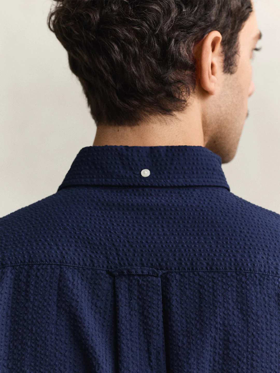 Gant Men Navy Blue Solid Regular Fit Pure Cotton Shirt - Image 2