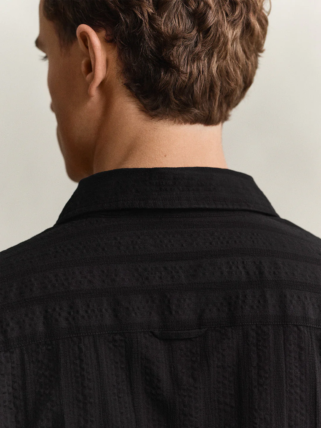 Gant Men Black Striped Relaxed Fit Pure Cotton Shirt - Image 3