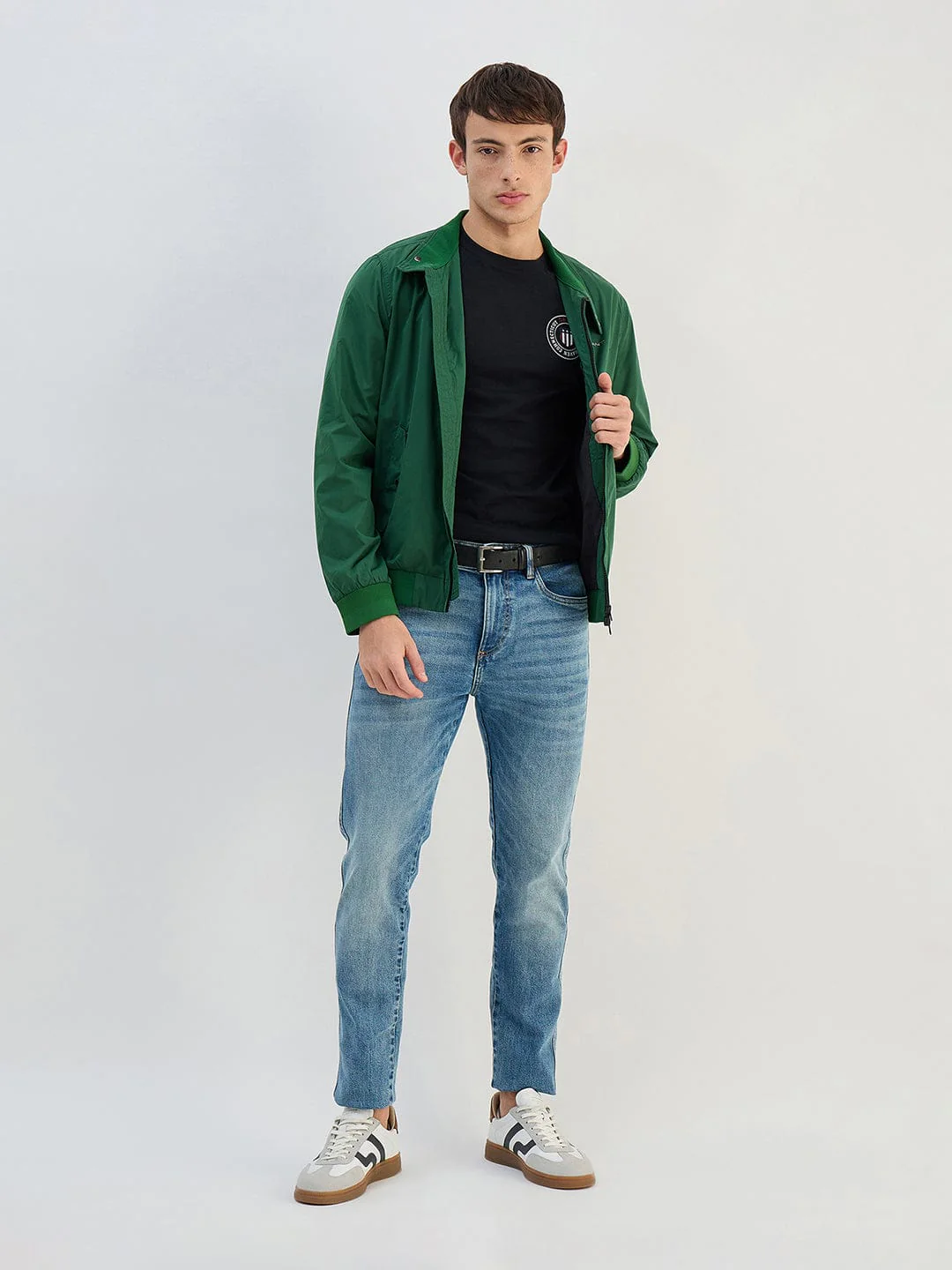 GANT Men Black Logo Crew Neck Regular Fit T Shirt - Image 2