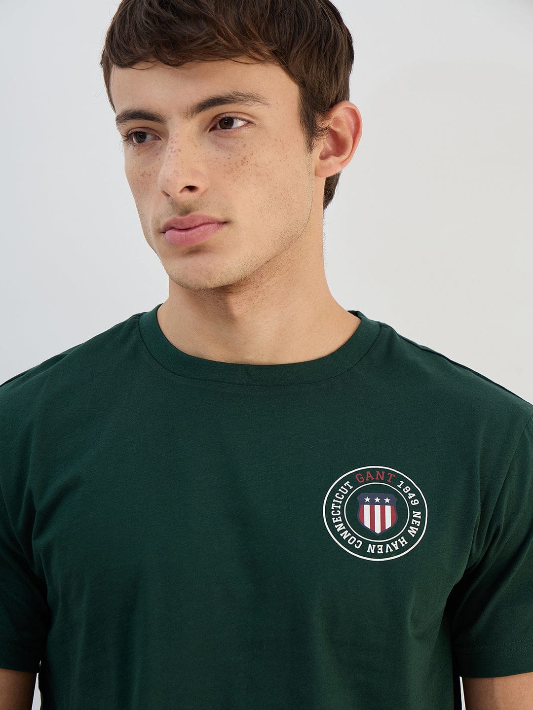 Gant Men Green Solid Pure Cotton Round Neck T Shirt - Image 2