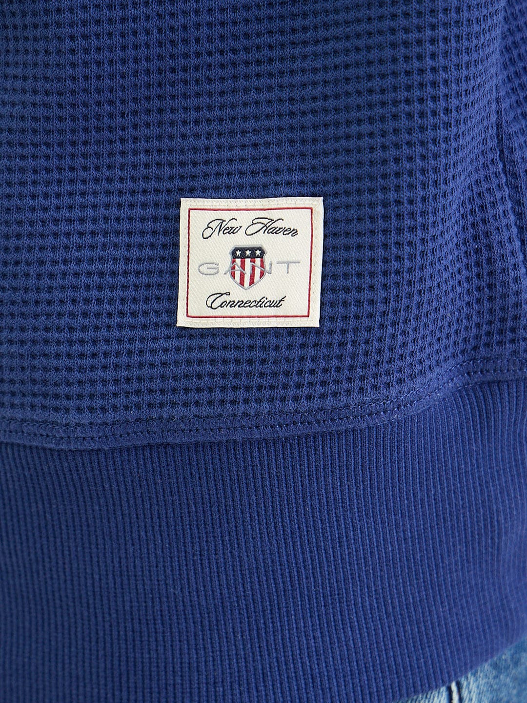 Gant Men Regular Dark Blue Textured Sweatshirt - Image 5