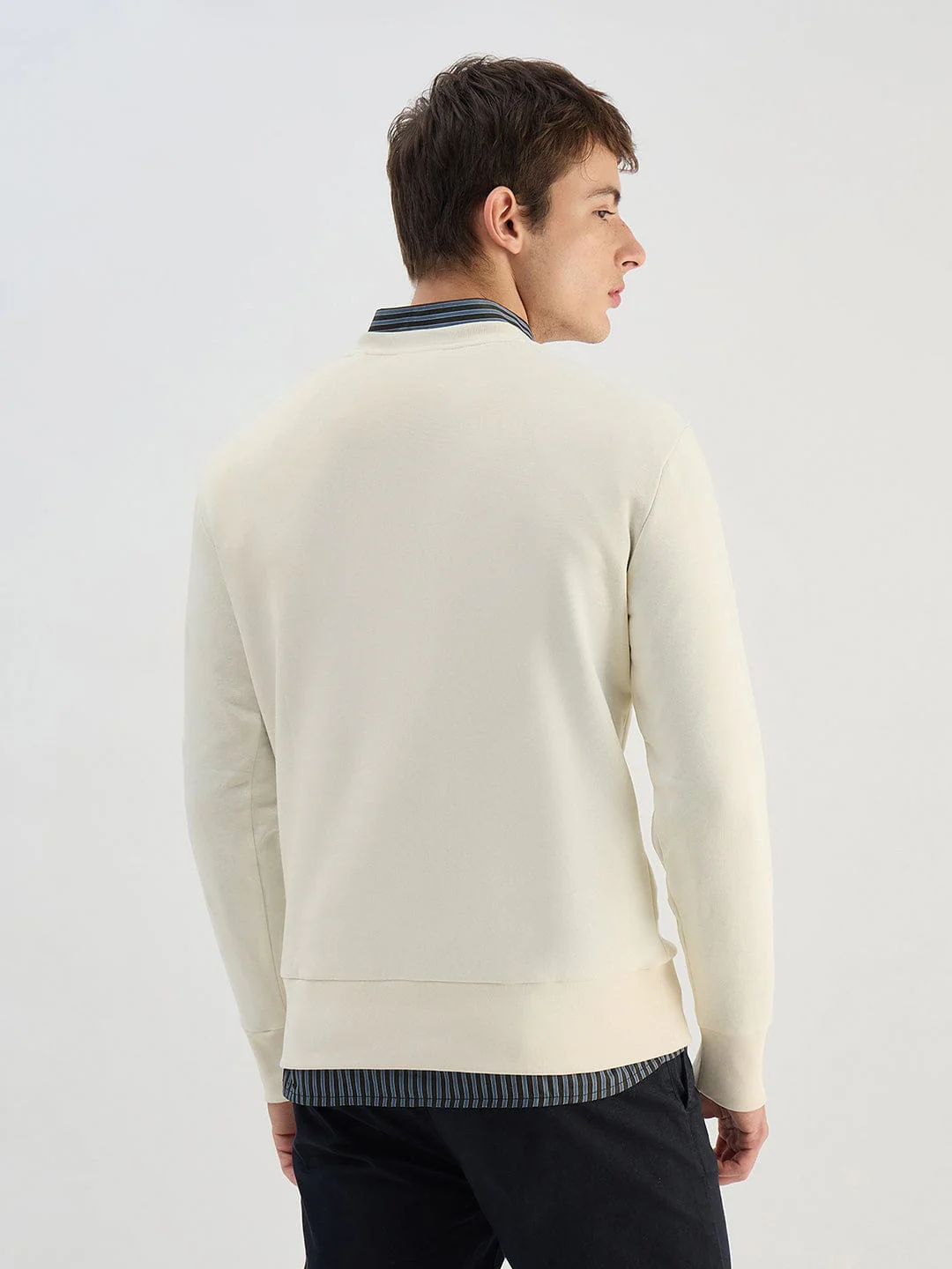 Gant Men Cream Solid Round Neck Sweatshirt - Image 3