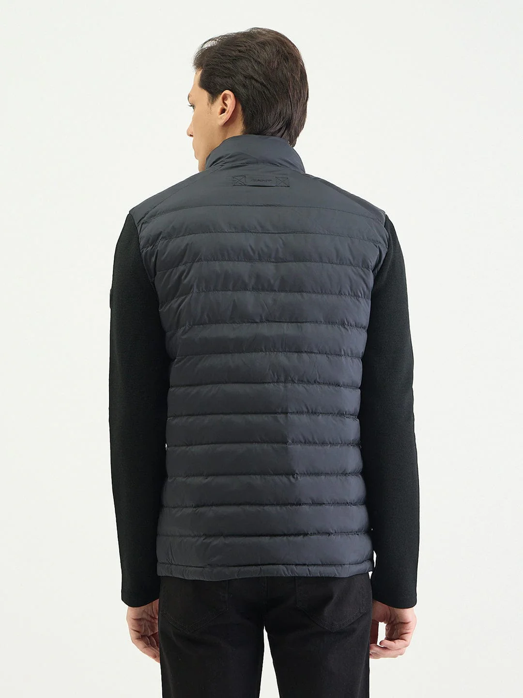 Gant Men Regular Dark Charcoal Black Quilted Jacket - Image 3