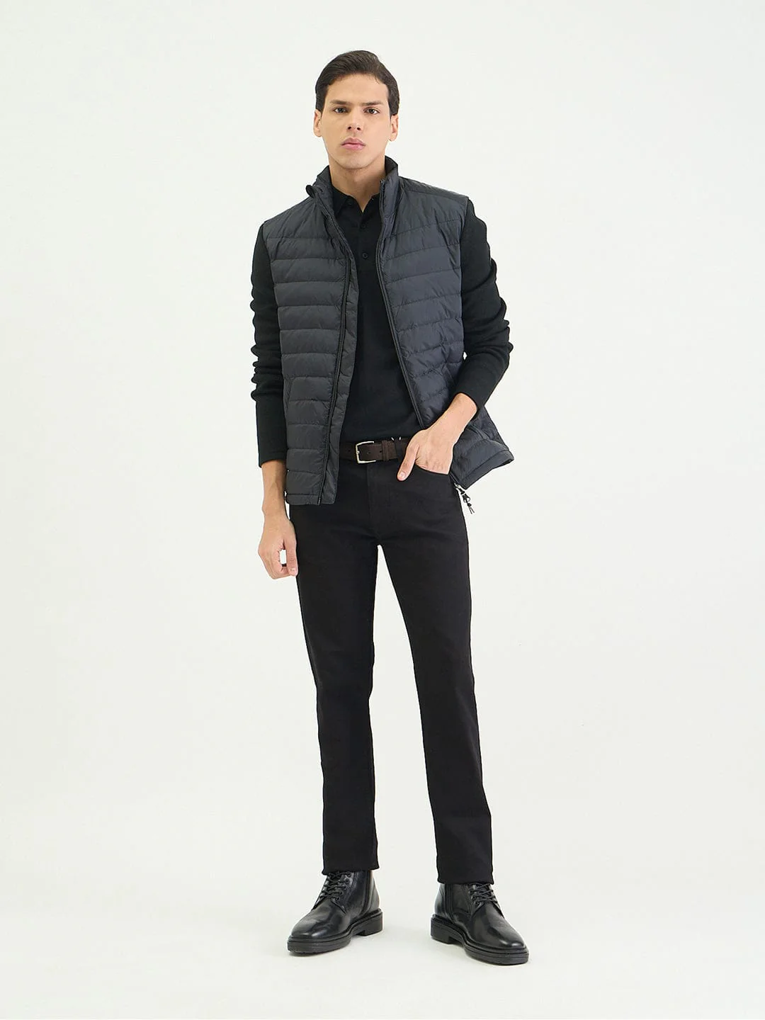 Gant Men Regular Dark Charcoal Black Quilted Jacket - Image 4