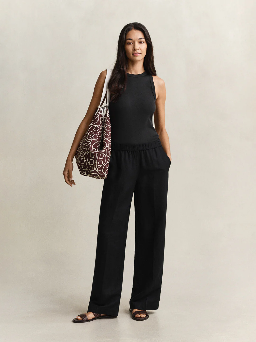 Gant Women Black Solid Relaxed Fit Linen Trouser - Image 2